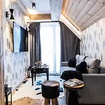 Apartamento Zakolove 3 *